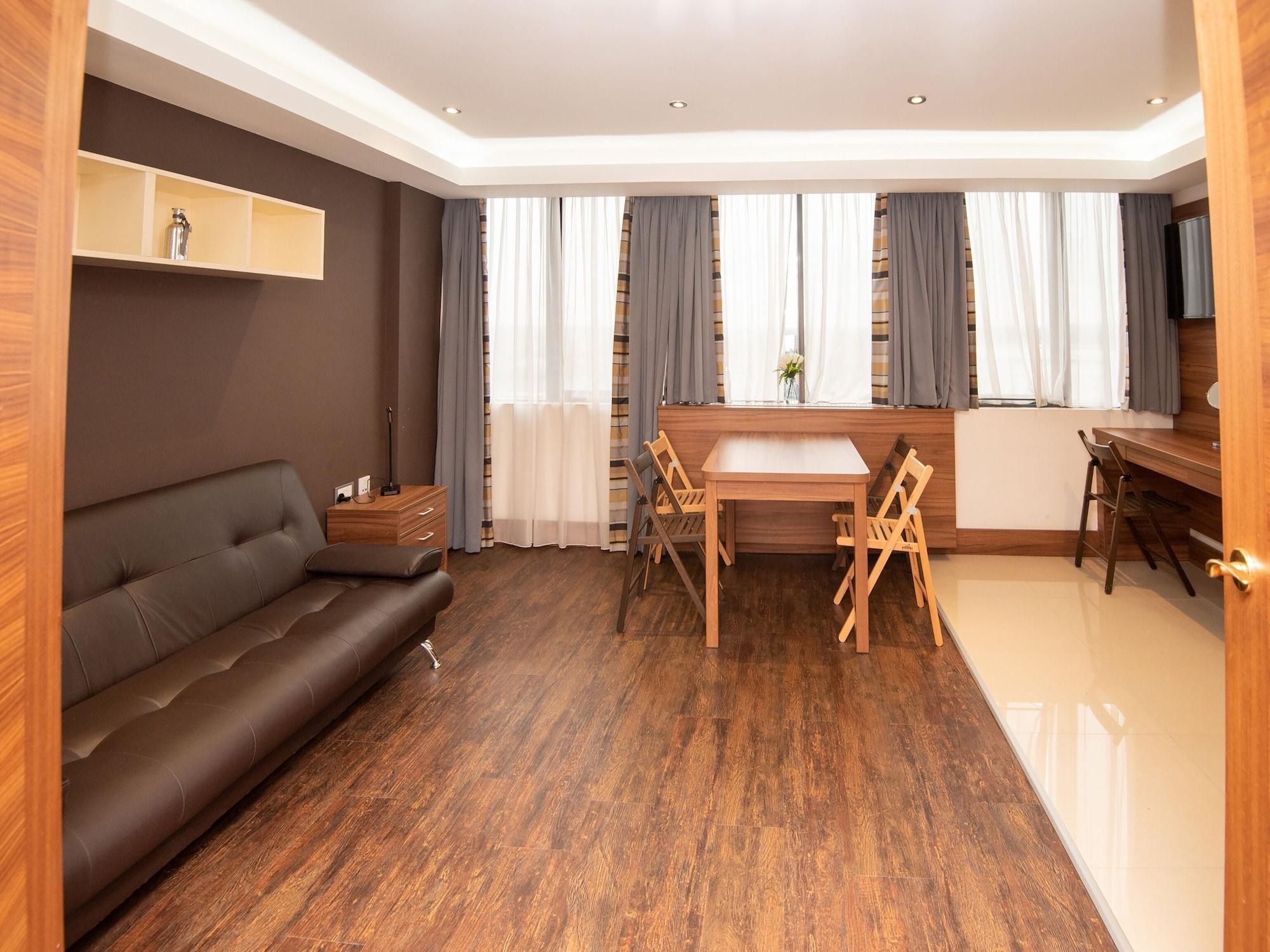 Livin' Serviced Apartments Уотфорд Екстериор снимка